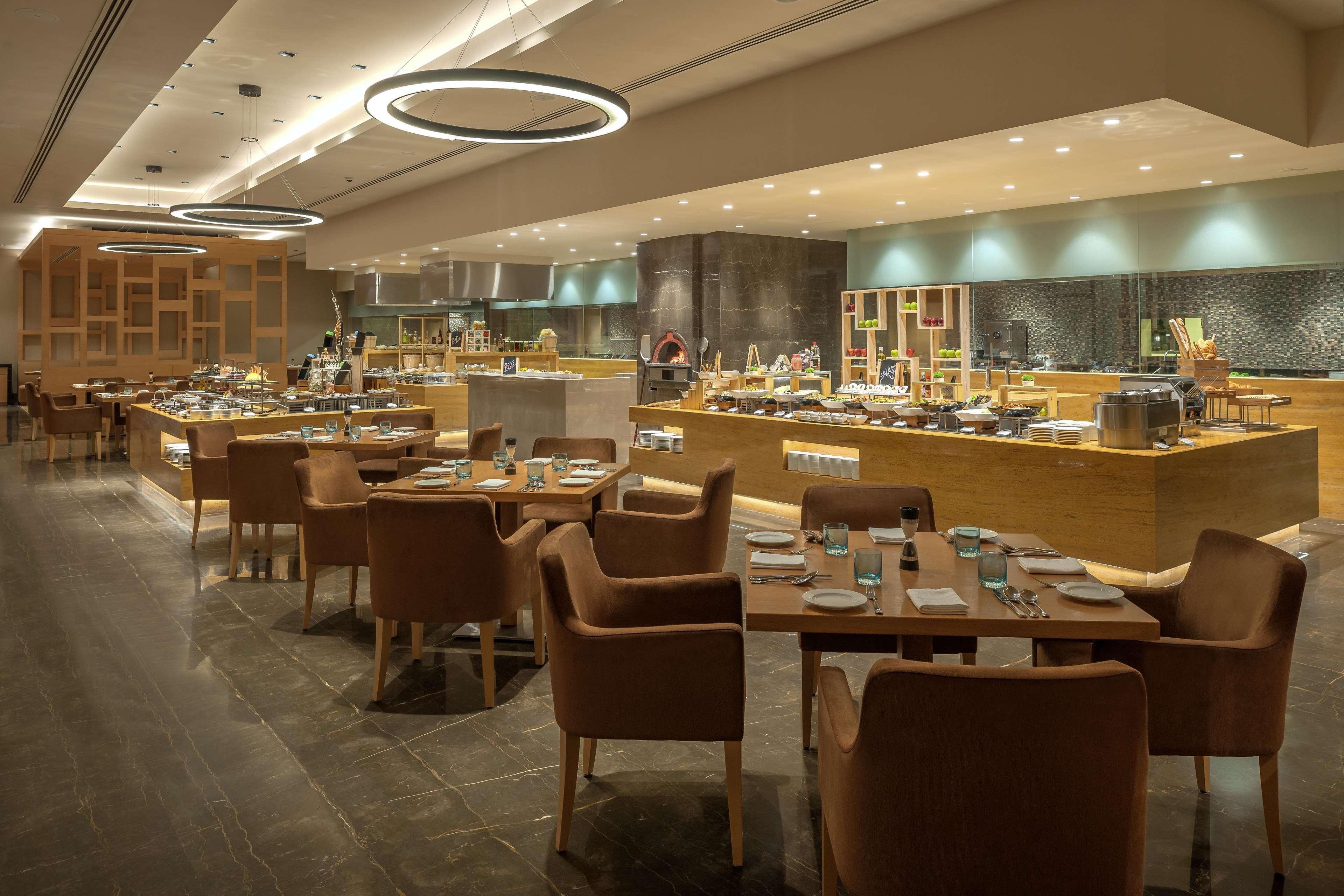 Feathers- A Radha Hotel, Hotel Chennai