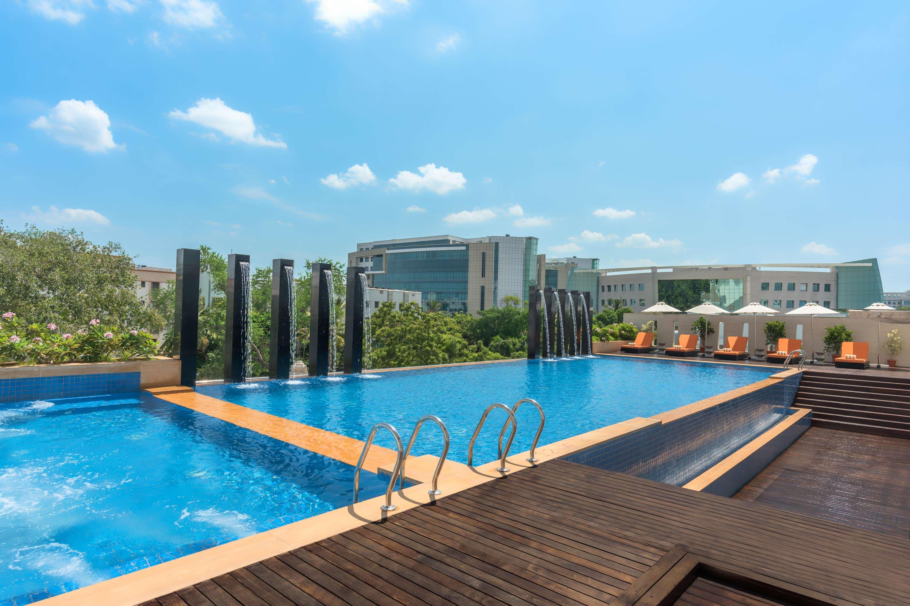 Feathers- A Radha Hotel, 5*