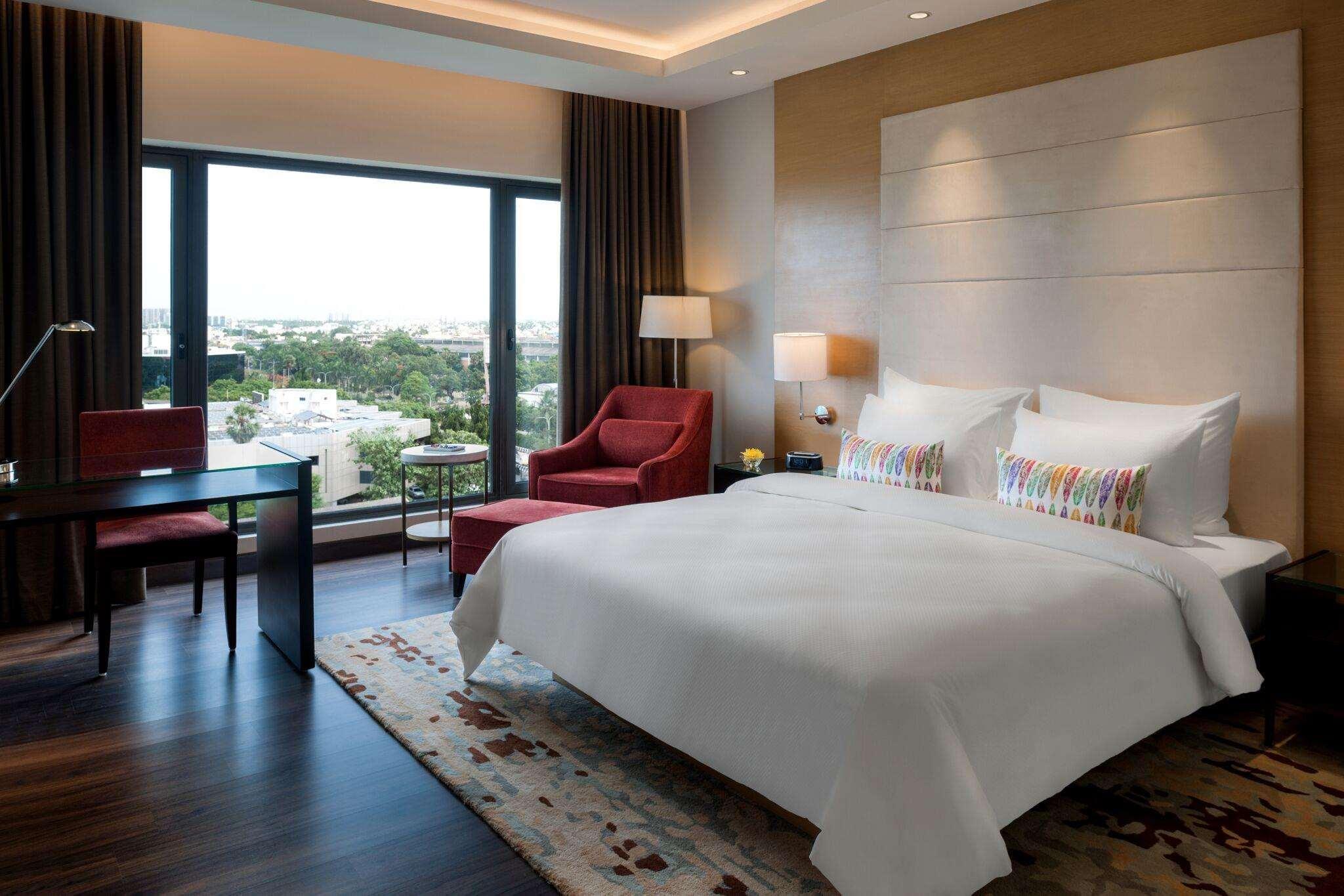 Feathers- A Radha Hotel, Hotel 5*