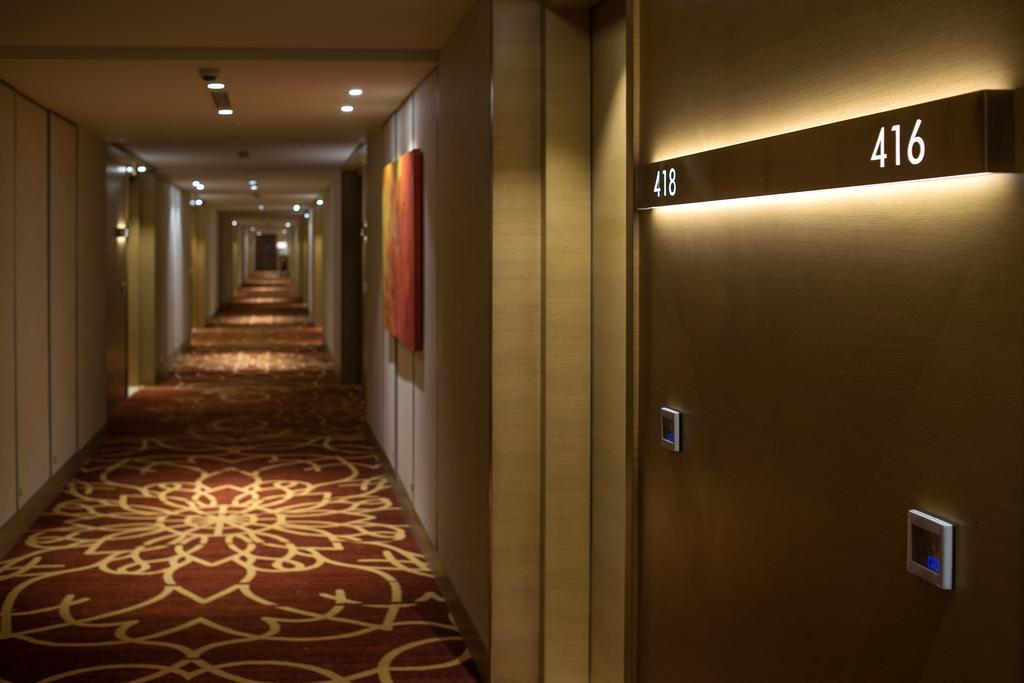Feathers- A Radha Hotel, Hotel Chennai